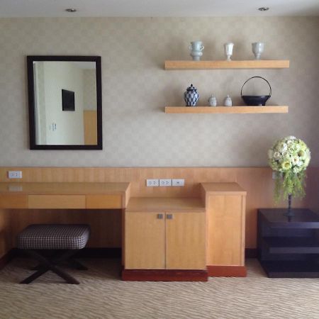 Gardengrove Suites Bangkok Værelse billede