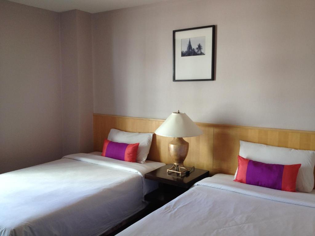 Gardengrove Suites Bangkok Værelse billede