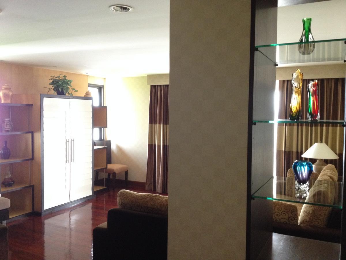 Gardengrove Suites Bangkok Værelse billede