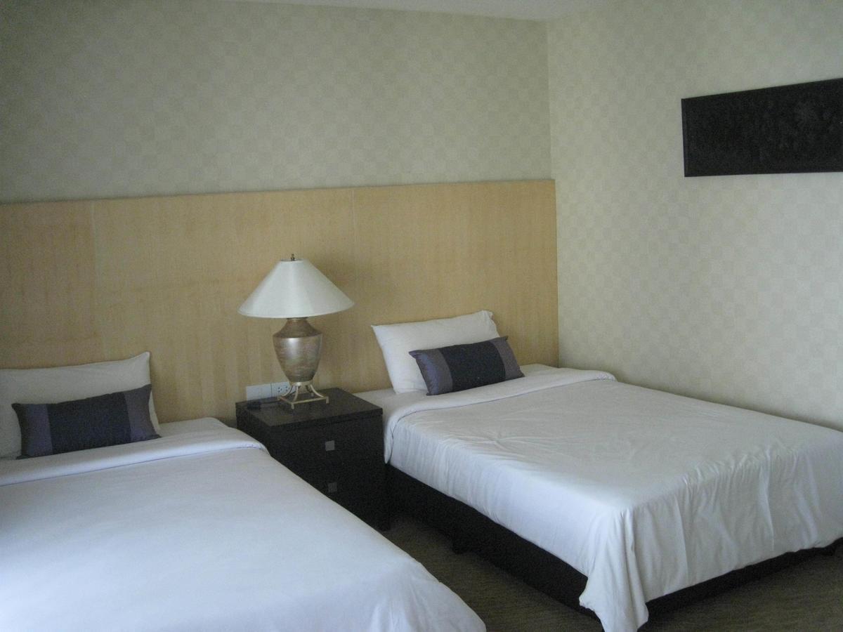 Gardengrove Suites Bangkok Værelse billede