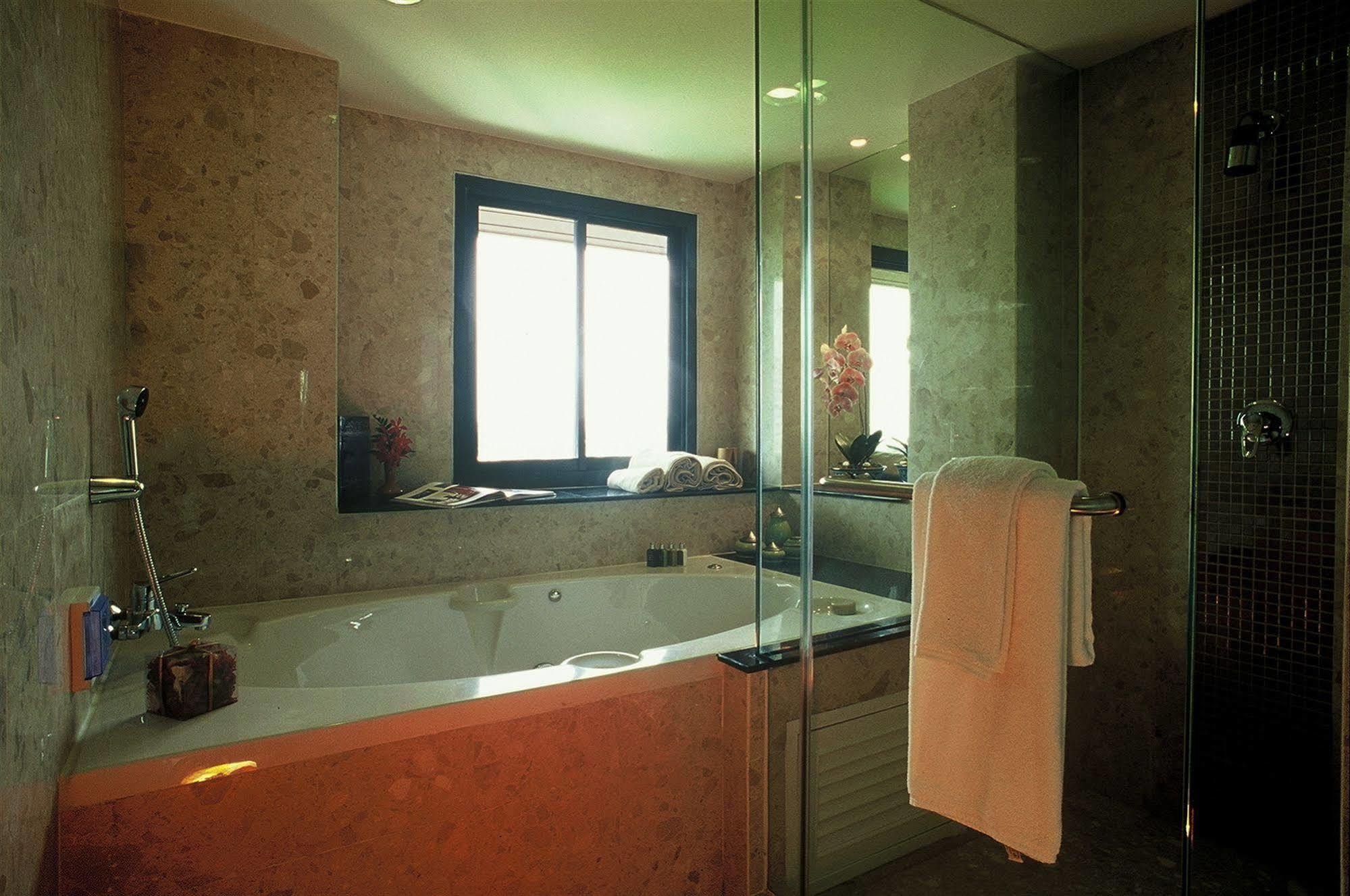 Gardengrove Suites Bangkok Eksteriør billede