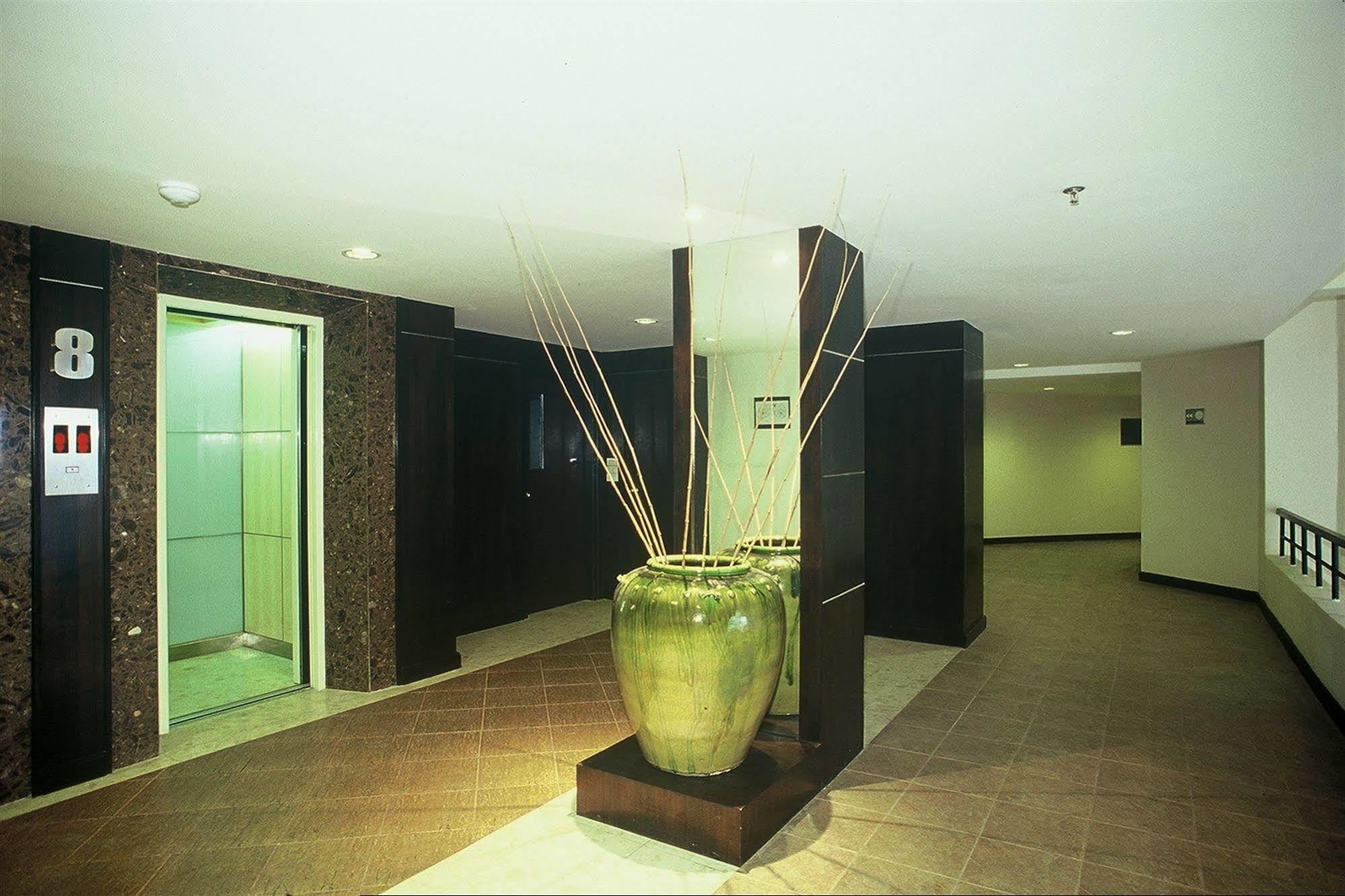 Gardengrove Suites Bangkok Eksteriør billede